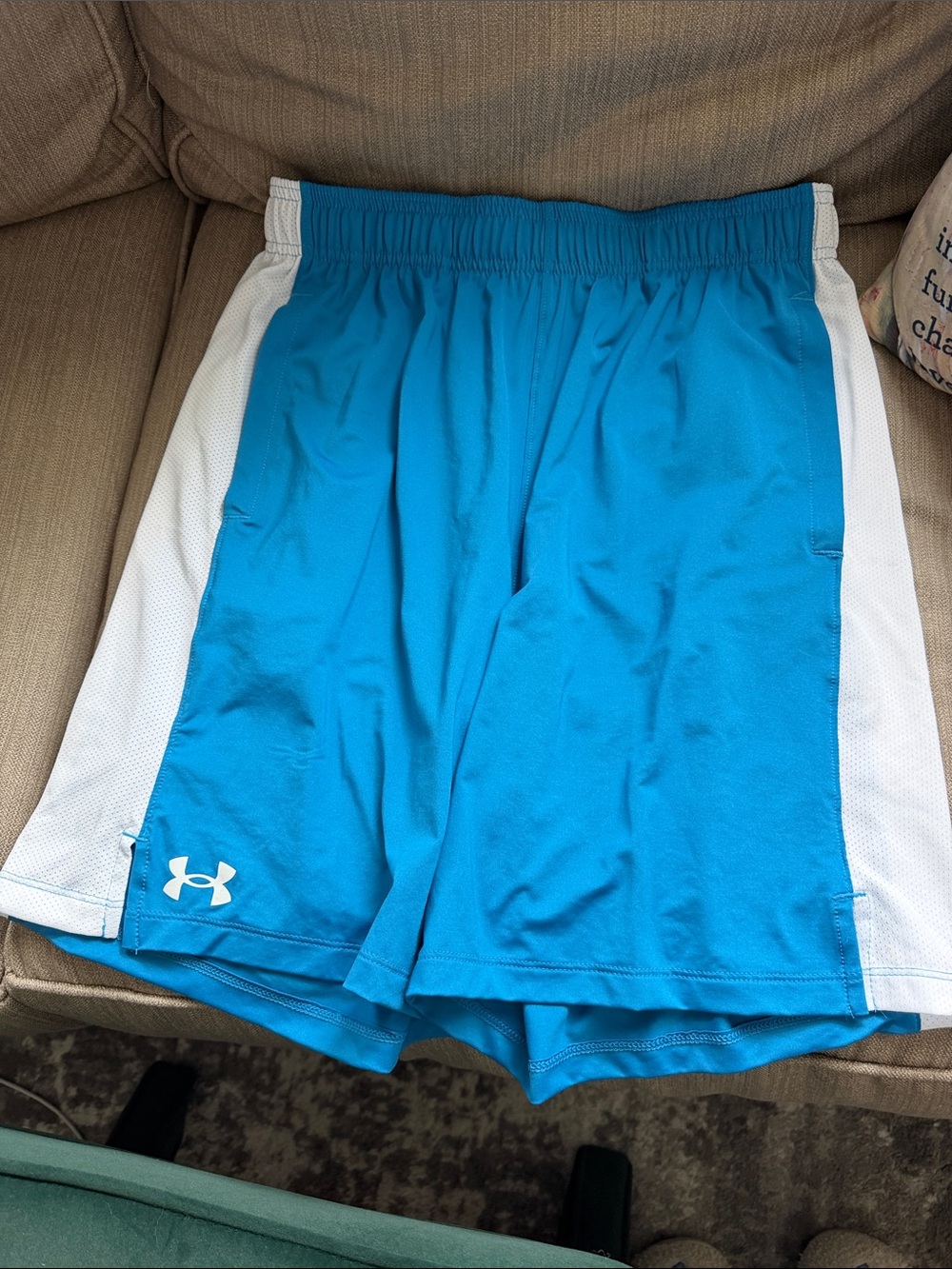 NWT Under Armour Men’s Athletic Shorts with White Panels